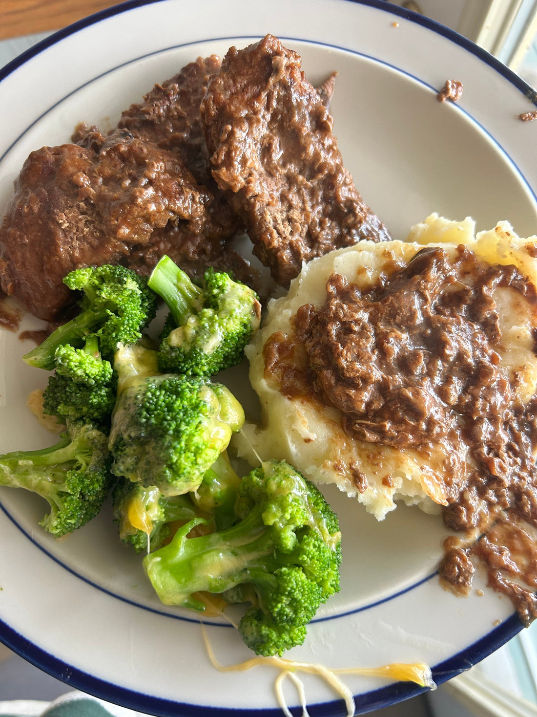Minute Steak and Brown Gravy